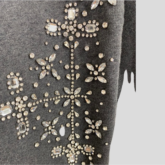 Hemant & Nandita Grey Sweatshirt with Crystal Jewel Embellishments - Picture 3 of 7